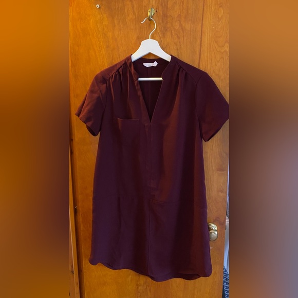 Nordstrom Lush V Neck Crepe Shift Dress - Picture 6 of 6